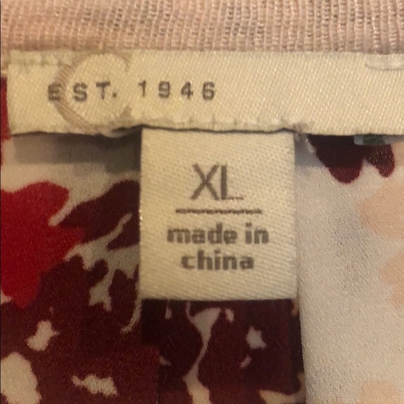 Pink top with 3/4 sleeve with floral pattern - Picture 2 of 3